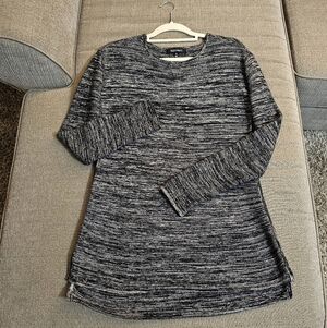 Ellen Tracy Black Ivory Heather Casual Cozy Tunic Sweater Size Medium